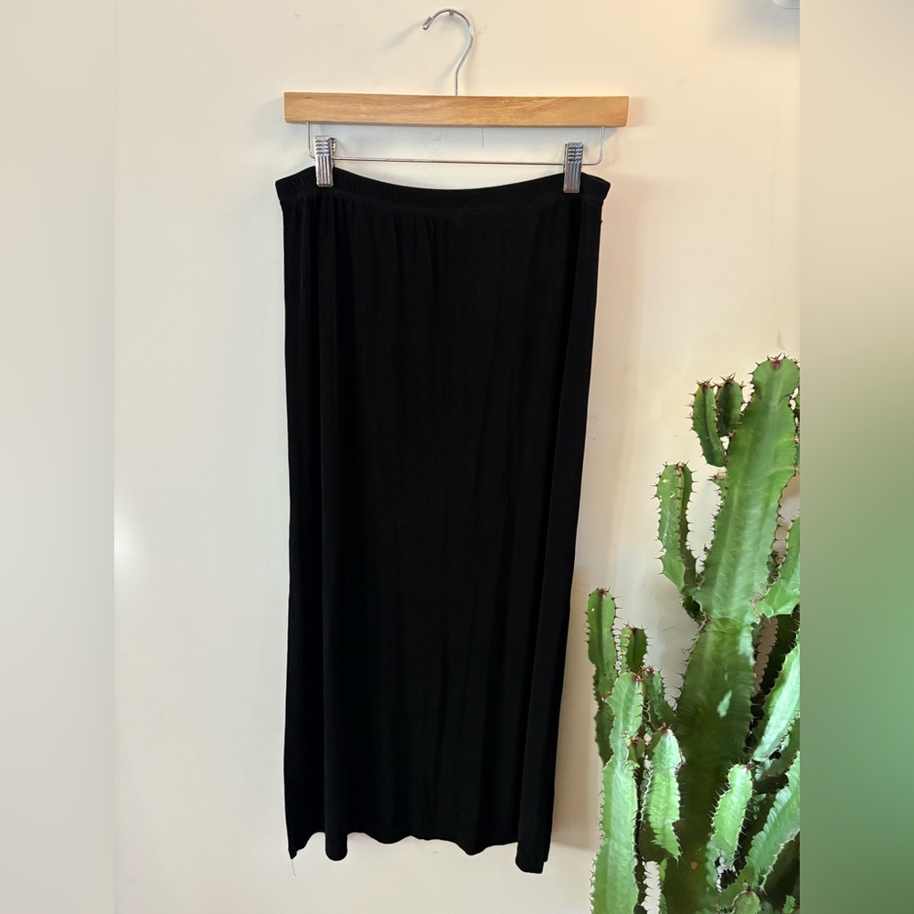 Slinky Vintage Black Skirt
